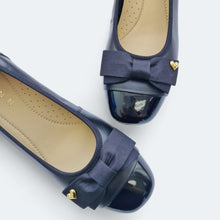 Load image into Gallery viewer, Genevieve Lambskin Leather Low Heels