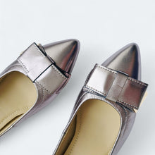 Load image into Gallery viewer, Derrie Princess Low Heels