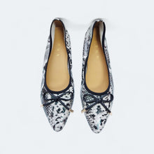 Load image into Gallery viewer, Perry Comfy Everyday Flats