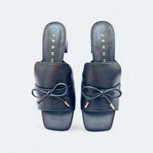 Load image into Gallery viewer, Senna Premium Low Heel