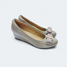 Load image into Gallery viewer, Penny Lambskin Leather High Heels