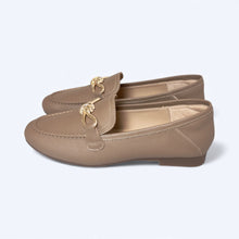 Load image into Gallery viewer, Sandra Knotted Loafers