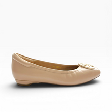 Load image into Gallery viewer, Savana Lambskin Leather Flats