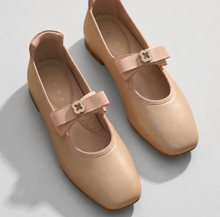 Load image into Gallery viewer, Audrey Bow Flats