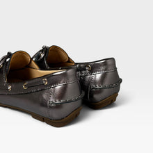 Load image into Gallery viewer, Vespel Loafers