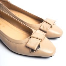 Load image into Gallery viewer, Venice Ribbon Flats with Metal Accents