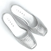 Load image into Gallery viewer, Handwoven Square Front wedges - 28288