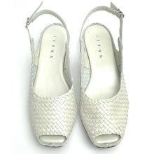 Load image into Gallery viewer, Handwoven Square Front wedges with Slingback - 28289