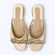 Load image into Gallery viewer, Hayle Flat Mini Heels
