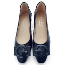 Load image into Gallery viewer, Signature lambskin pumps with belt buckle
