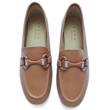 Load image into Gallery viewer, Eleganza Horse Bit Loafers
