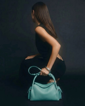 Load image into Gallery viewer, Harper Leather Tote (Side Pockets)
