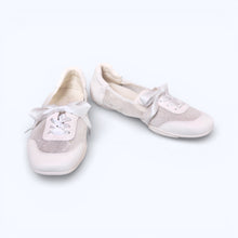 Load image into Gallery viewer, Aeris Ribbon Sneakers
