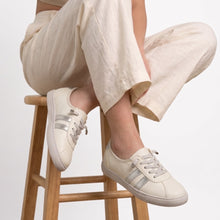 Load image into Gallery viewer, Lumi Sneakers
