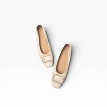 Load image into Gallery viewer, Carla Flats with Buckle
