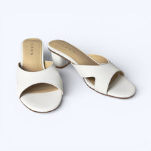 Load image into Gallery viewer, Claude Low Heel Sandals
