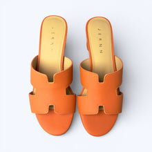 Load image into Gallery viewer, Hannah Low Heel Sandals
