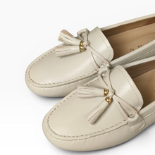 Load image into Gallery viewer, Margaux Tassel Loafers
