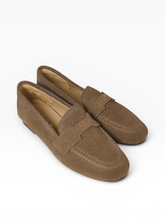Load image into Gallery viewer, Simone Loafers
