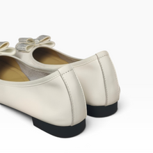 Load image into Gallery viewer, Mira Studded Bow Flats
