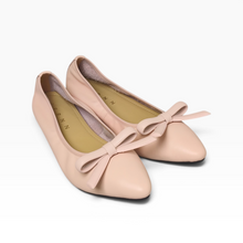 Load image into Gallery viewer, Rosalie Bow Flats
