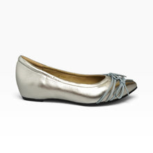 Load image into Gallery viewer, Margot Ribbon Wedges
