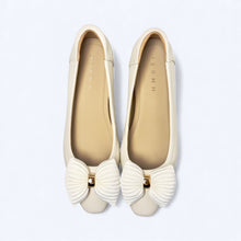 Load image into Gallery viewer, Renee Pleated Ribbon Hidden Wedge
