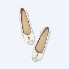 Load image into Gallery viewer, Renee Pleated Ribbon Hidden Wedge
