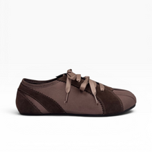 Load image into Gallery viewer, Sabine Panelled Sneakers
