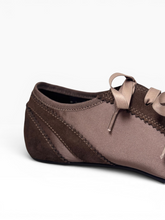 Load image into Gallery viewer, Sabine Panelled Sneakers
