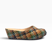 Load image into Gallery viewer, Handwoven Square Front wedges - Limited Edition Colors
