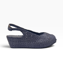 Load image into Gallery viewer, Handwoven Square Front wedges Crisscross Front

