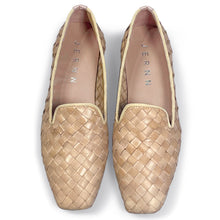 Load image into Gallery viewer, Sezan Handwoven leather loafers
