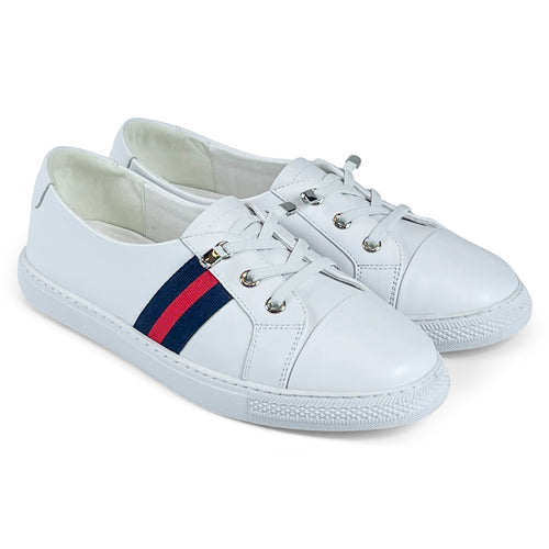 Sporty Lightweight sneakers colored strap