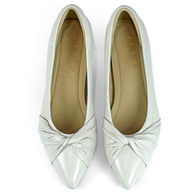 Load image into Gallery viewer, Bennett Signature lambskin pumps with twisted gathers
