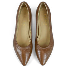 Load image into Gallery viewer, Croco leather pumps
