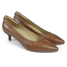Load image into Gallery viewer, Croco leather pumps
