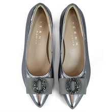Load image into Gallery viewer, Alexis Signature lambskin pumps with glittery buckle
