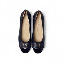 Load image into Gallery viewer, Odette Soft Pumps
