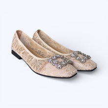 Load image into Gallery viewer, Macy Diamond Flats
