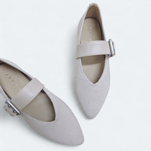 Load image into Gallery viewer, Cameron Semi-Formal Flats
