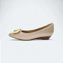 Load image into Gallery viewer, Roxy Leather Low Heel
