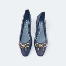 Load image into Gallery viewer, Amber Slip-on Flats
