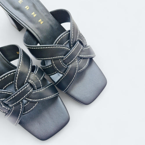 Vue Low Heel