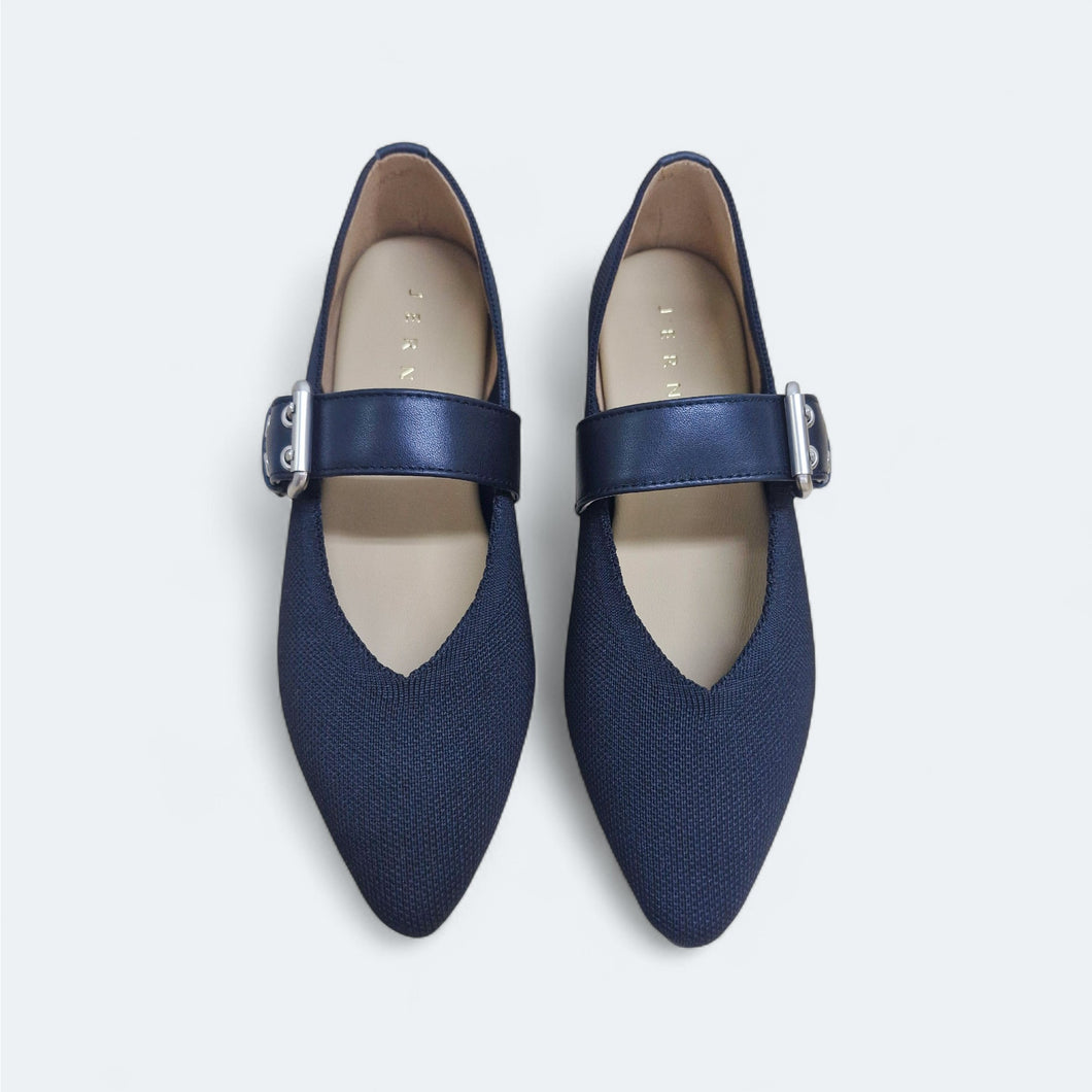 Cameron Semi-Formal Flats