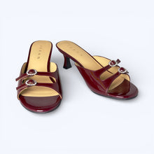 Load image into Gallery viewer, Pearle Low Heel Sandals
