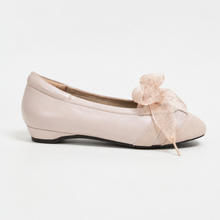 Load image into Gallery viewer, Clara Ribbon Pumps
