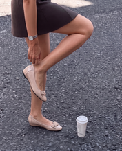 Load image into Gallery viewer, Adeline Bow Pumps
