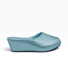 Load image into Gallery viewer, Handwoven Square Front wedges
