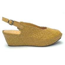 Load image into Gallery viewer, Handwoven Square Front wedges with Slingback - 28289
